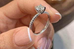 Read more about the article Luxury with Meaning: How Diamonds Become Timeless Assets Across Generations